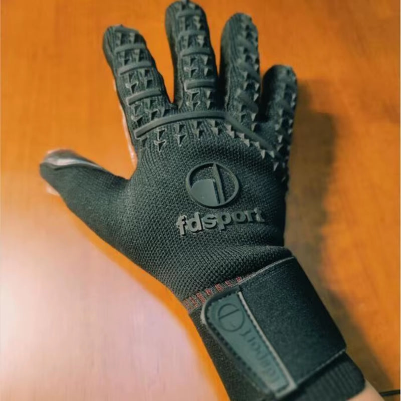 4MM Soccer Goalkeeper Gloves Thickened Latex Football Match Grip Protection Adult Goalkeeper Wrist Strap Soccer Goalie Gloves